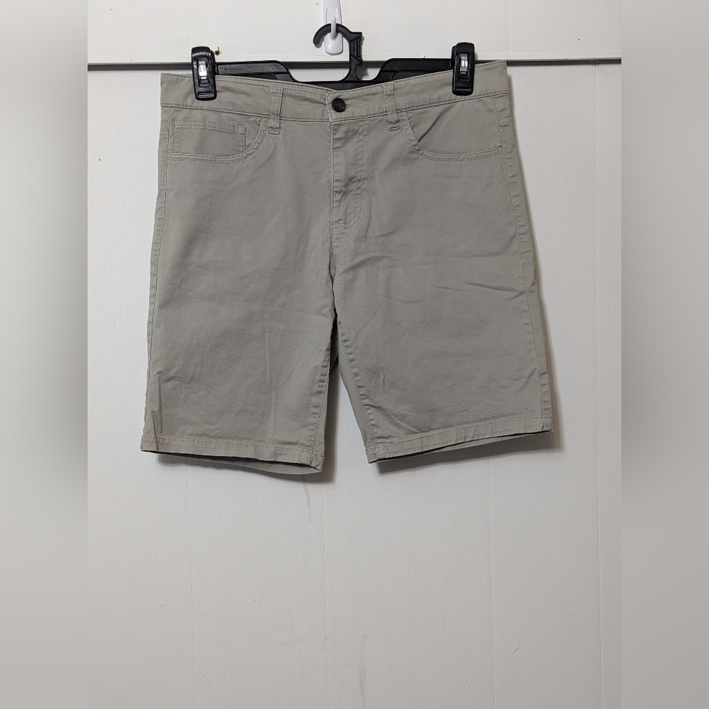 Men's Forever 21 Shorts Chino Size 33 Cotton Tan Flat Front Summer Golf